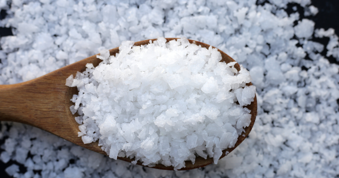 Lauril Sulfato de Sódio (SLS): O Que É, Onde Está e Por Que Evitar na Pele Infantil