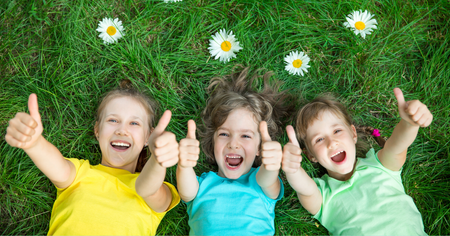 Por que a hidratação é essencial até mesmo para cabelos finos e lisos infantis